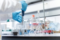 Sanofi, Tauziehen um Big Pharma