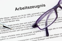 Que faire si je ne peux pas fournir de certificat de travail (Arbeitszeugnis) dans ma candidature en Allemagne ?
