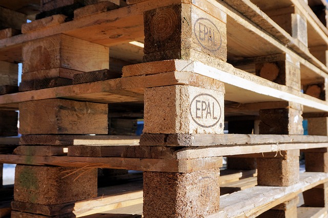 euro-pallets-1150267_640